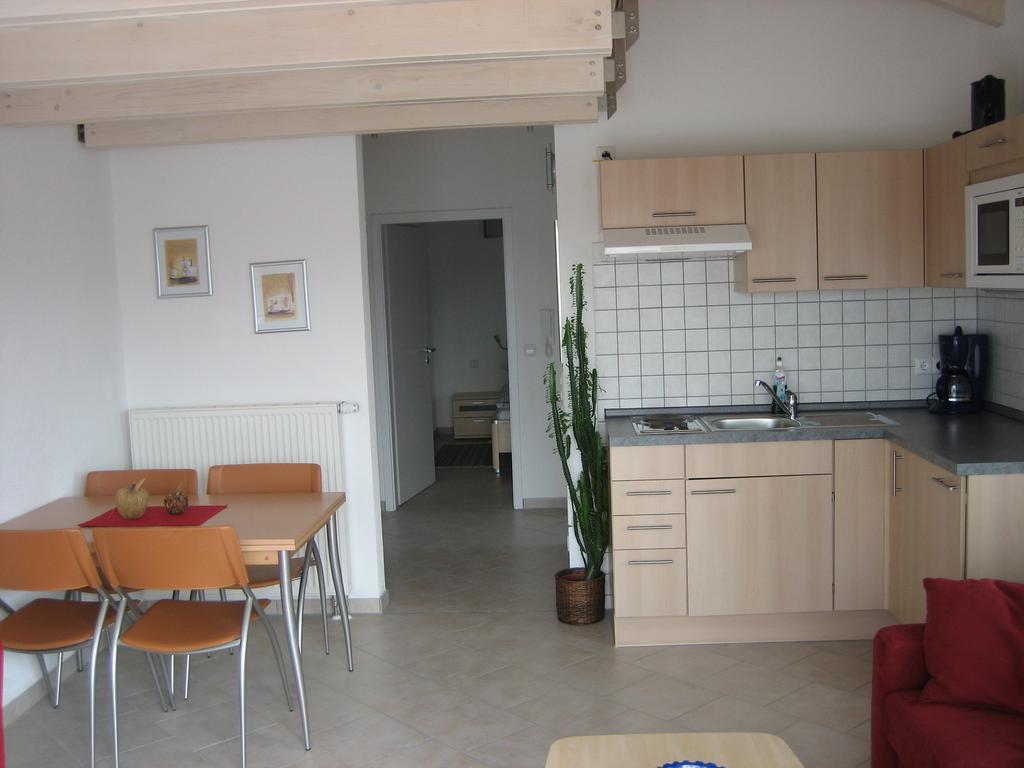 אימנשטאדט אם בודנזה Haus Lorenz, Ferienwohnungen מראה חיצוני תמונה