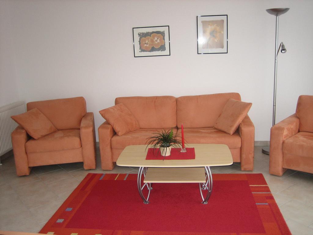 אימנשטאדט אם בודנזה Haus Lorenz, Ferienwohnungen מראה חיצוני תמונה